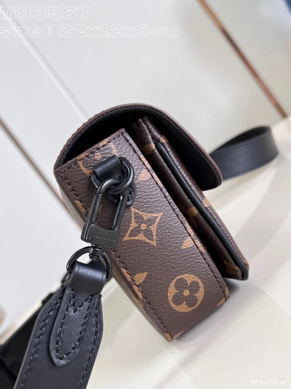 AAA Replica Ru LOUIS VUITTON Wallet Montsouris Wearable 0807